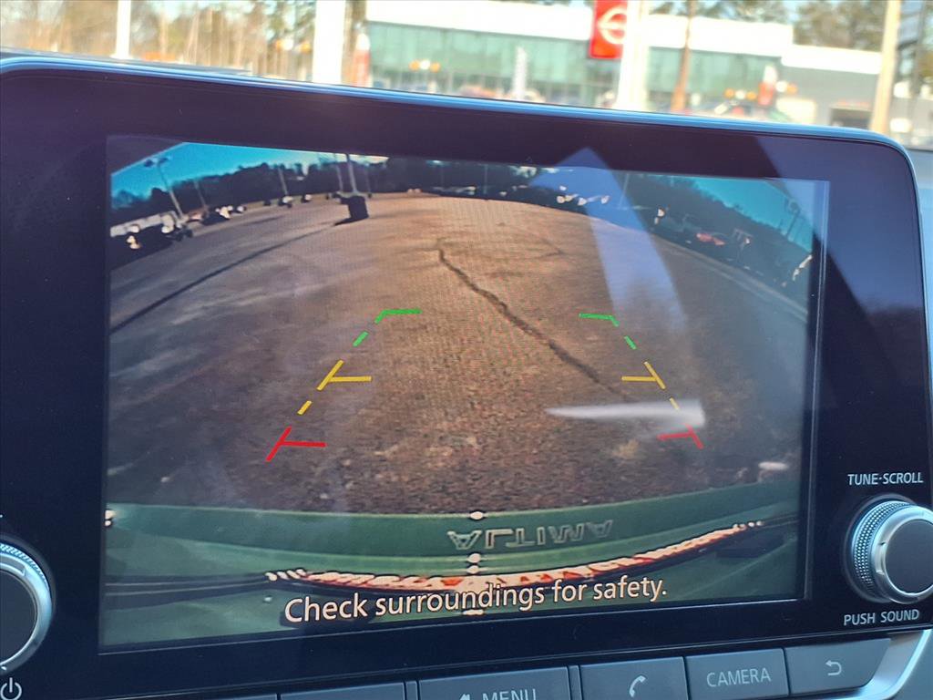 New 2025 Nissan Altima 2.5 SR image 17