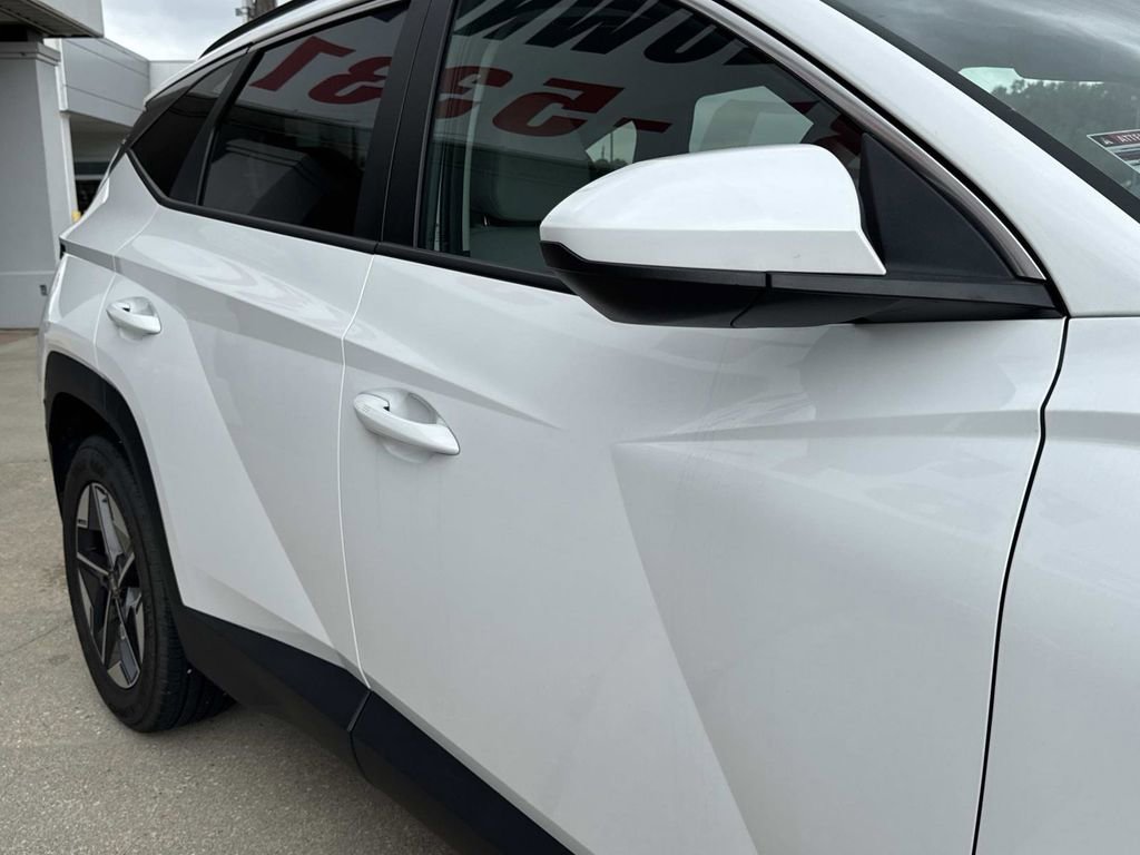 Used 2025 Hyundai Tucson SEL FWD image 16