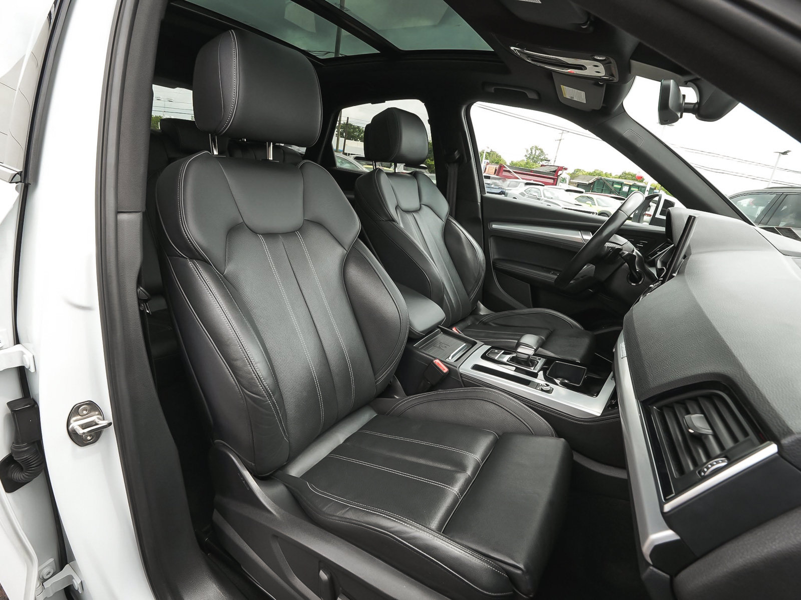 Used 2023 Audi Q5 2.0T Prestige w/ Prestige Package AWD/4WD image 42
