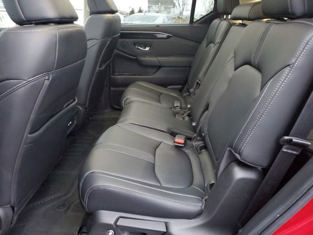 Used 2023 Honda Pilot Touring image 27