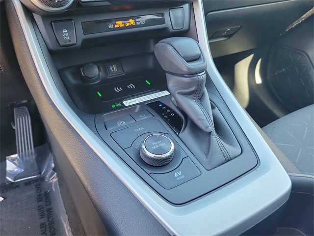 Used 2024 Toyota RAV4 XLE image 20