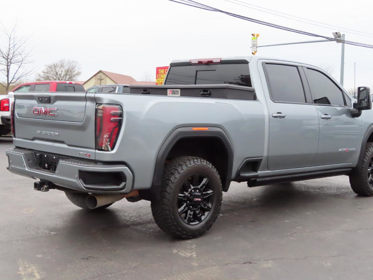 Used 2024 GMC Sierra 2500 AT4 w/ AT4 Premium Plus Package image 19