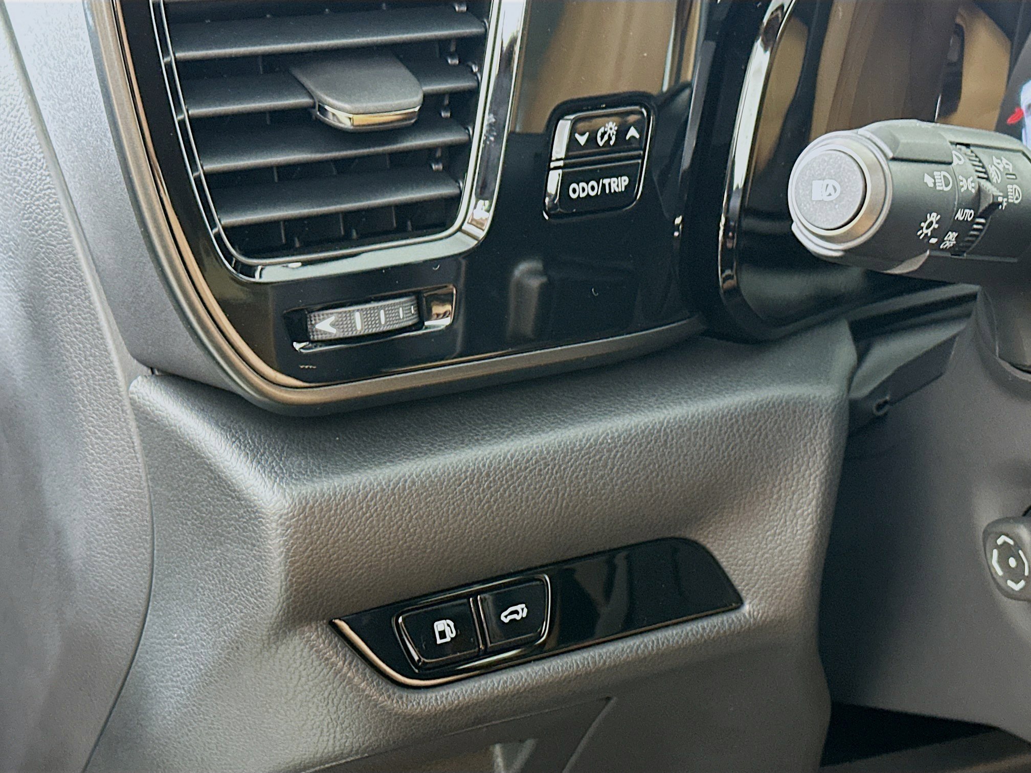 New 2026 Lexus NX 450h+ AWD w/ Accessory Package (2T) image 10