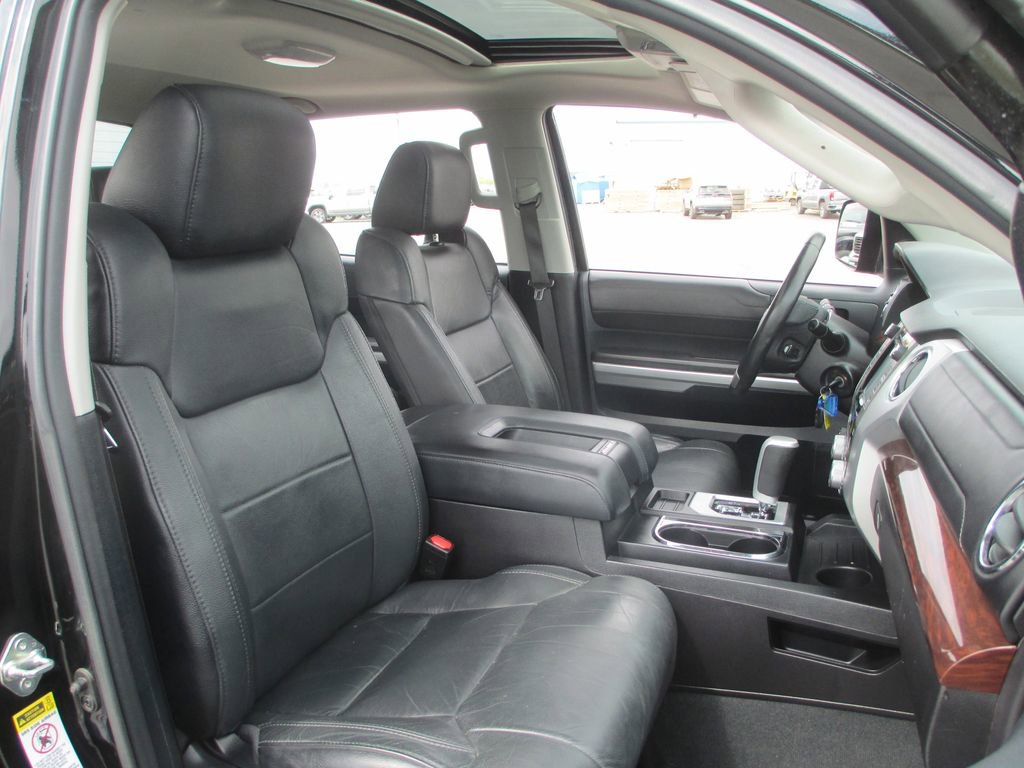 Used 2015 Toyota Tundra Limited w/ Limited Premium Package image 22