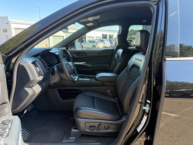 Used 2026 Nissan Pathfinder Rock Creek AWD/4WD image 15