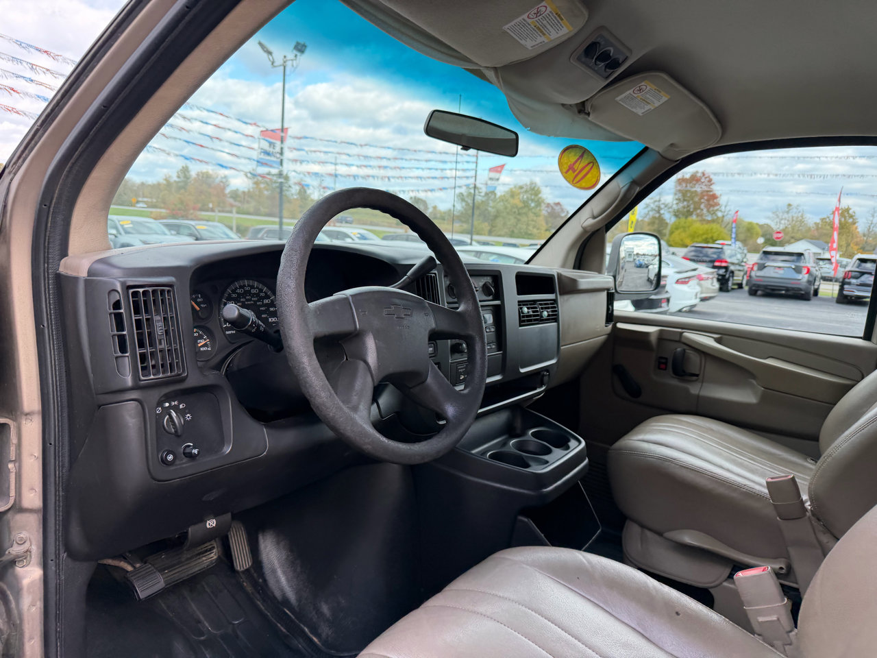 Used 2004 Chevrolet Express 2500 Passenger image 13