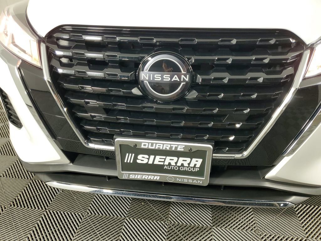 Used 2025 Nissan Kicks Play S FWD image 10