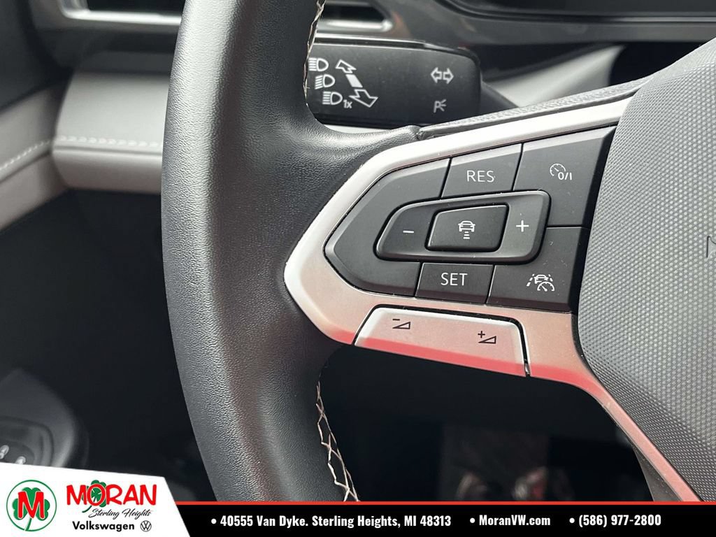 Certified 2023 Volkswagen Taos SEL AWD/4WD image 24