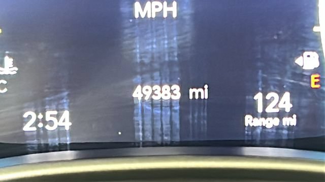 Used 2024 Chrysler Pacifica Touring-L FWD image 18