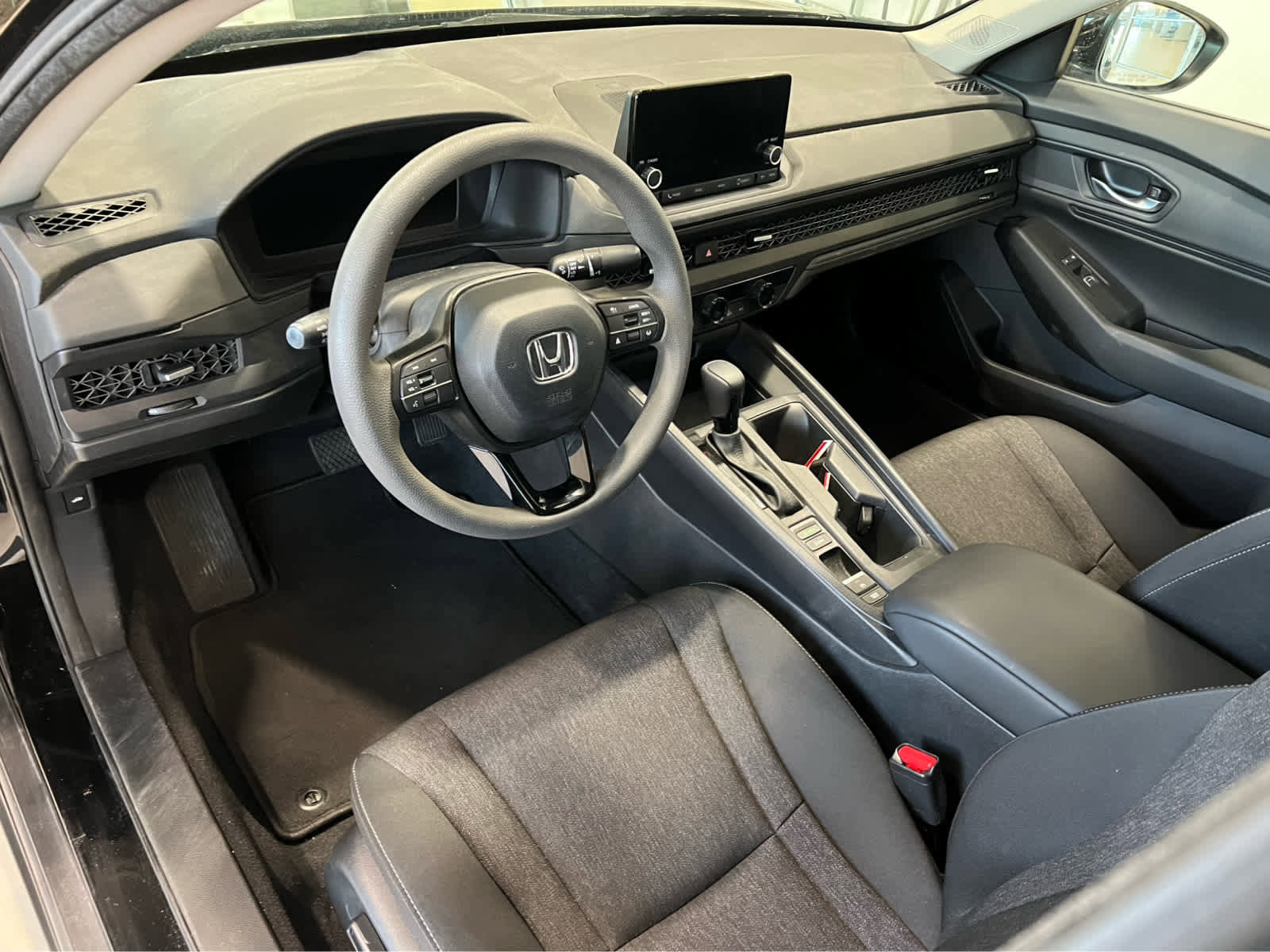 Used 2023 Honda Accord EX image 12