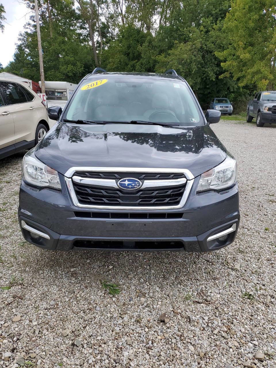 Used 2017 Subaru Forester 2.5i Premium image 2
