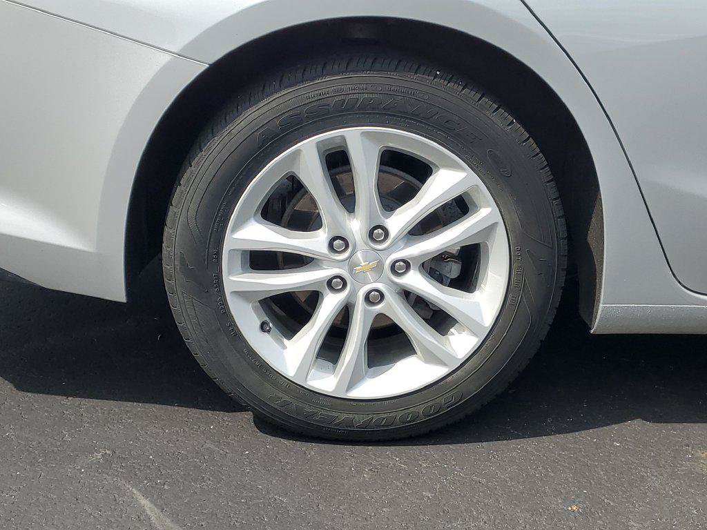 Used 2018 Chevrolet Malibu LT FWD image 30