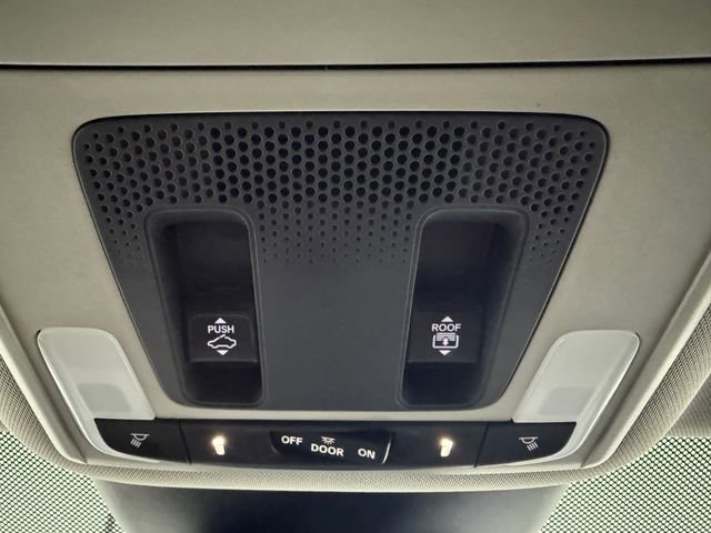 Used 2025 Honda Pilot Touring image 22