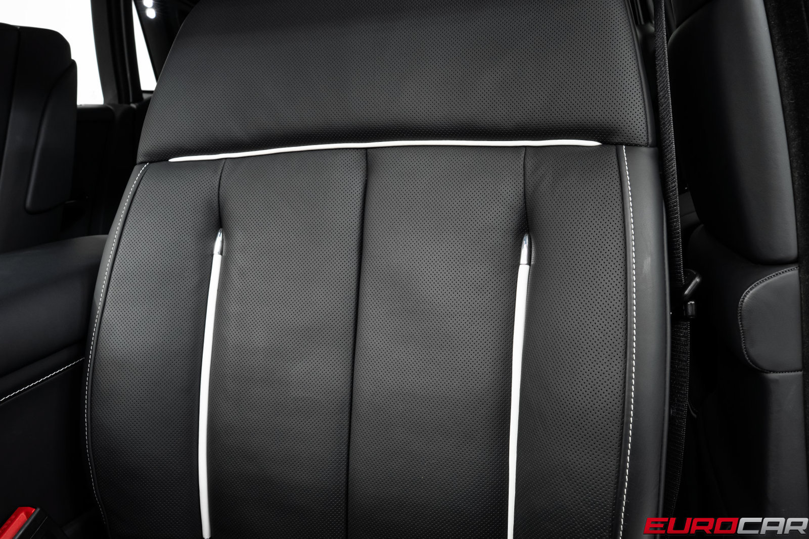 Used 2022 Rolls-Royce Phantom Sedan RWD image 48