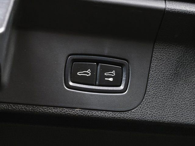 Certified 2023 Porsche Panamera GTS image 33
