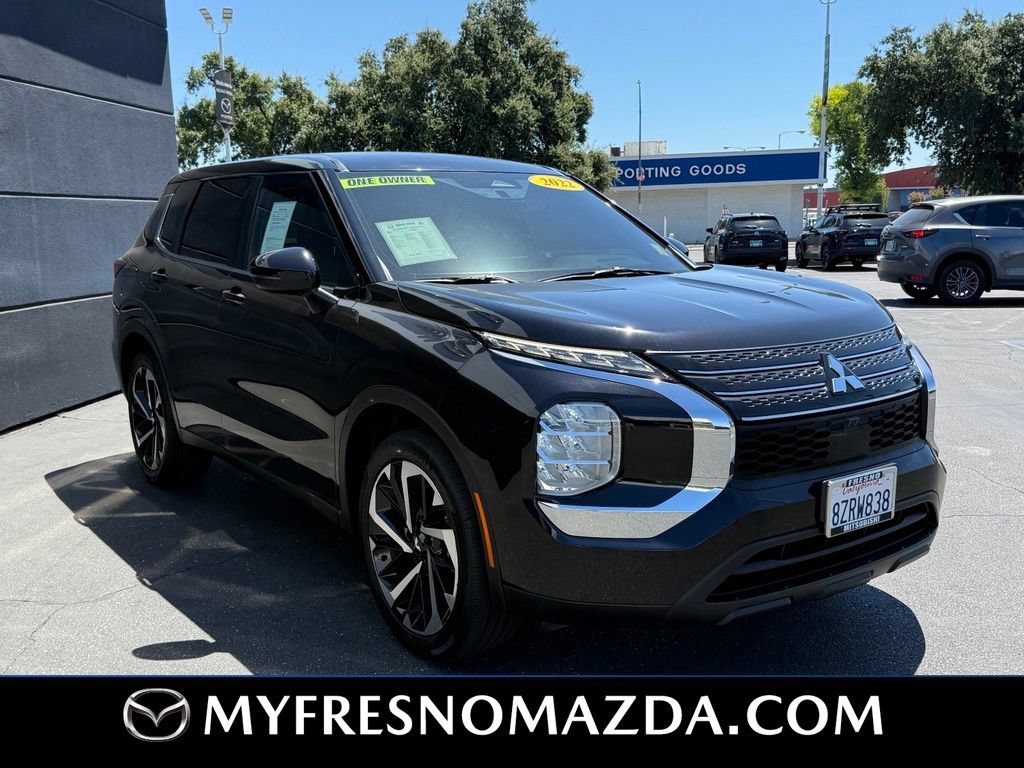 Used 2022 Mitsubishi Outlander ES FWD image 2