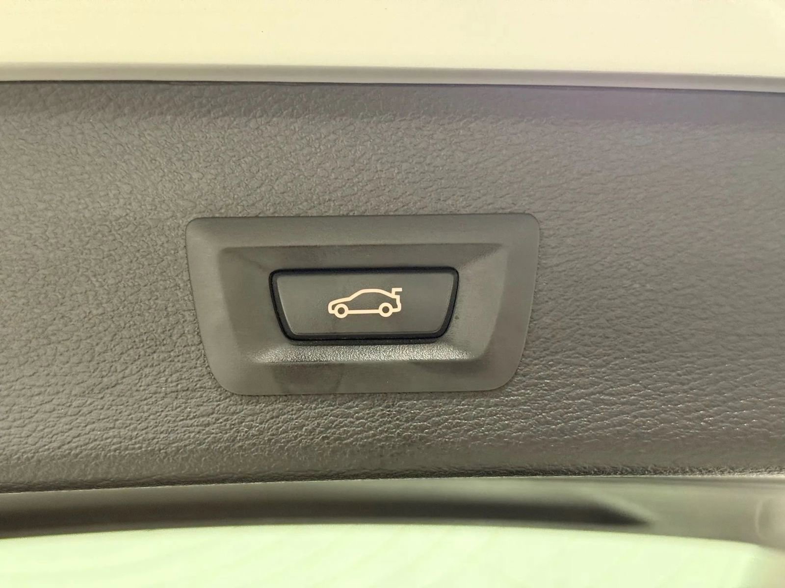 Used 2017 BMW X3 xDrive28i image 39