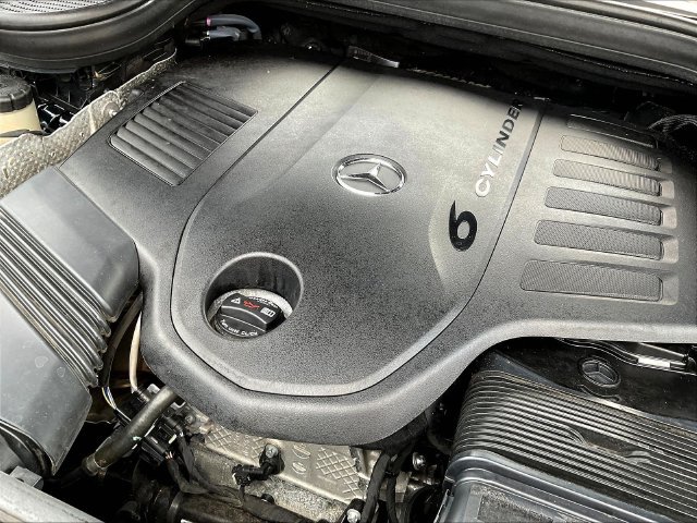 Used 2023 Mercedes-Benz GLS 450 4MATIC image 32