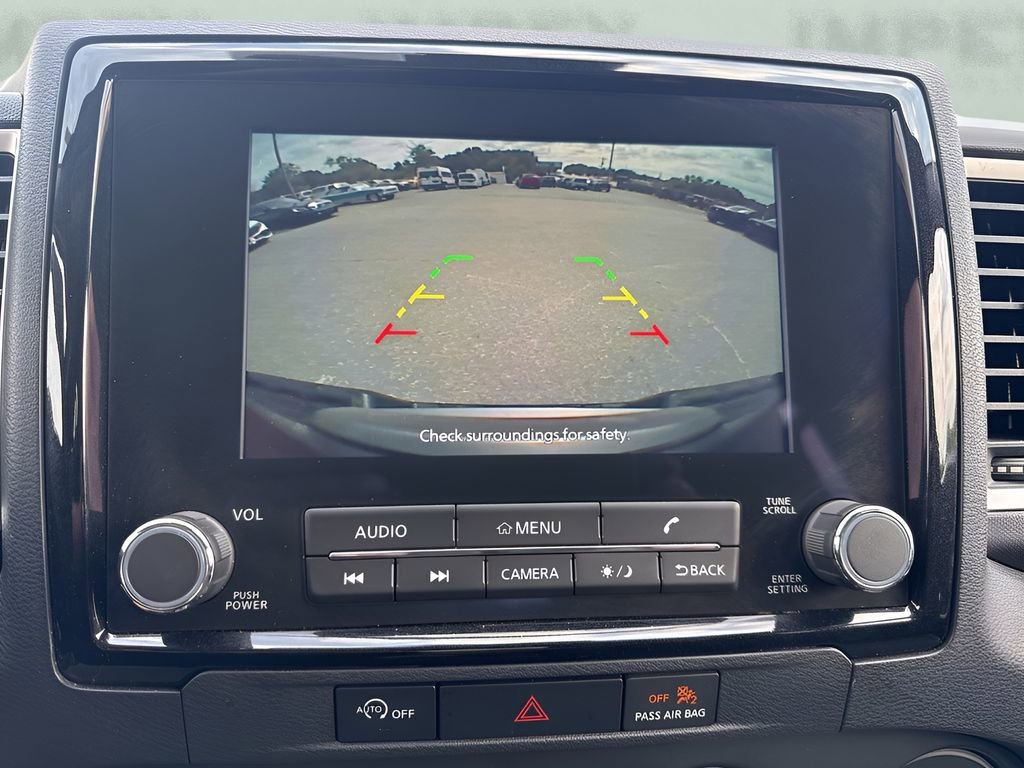 Used 2023 Nissan Frontier SV image 19