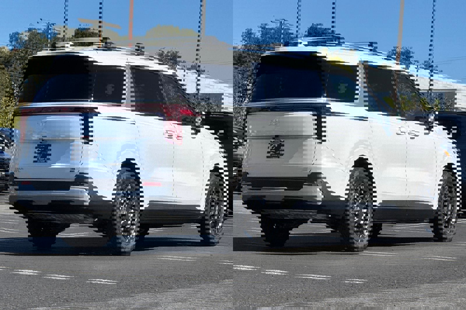 New 2026 Kia Carnival EX image 4