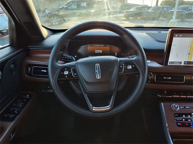 Used 2020 Lincoln Aviator Reserve w/ Elements Package Plus image 12