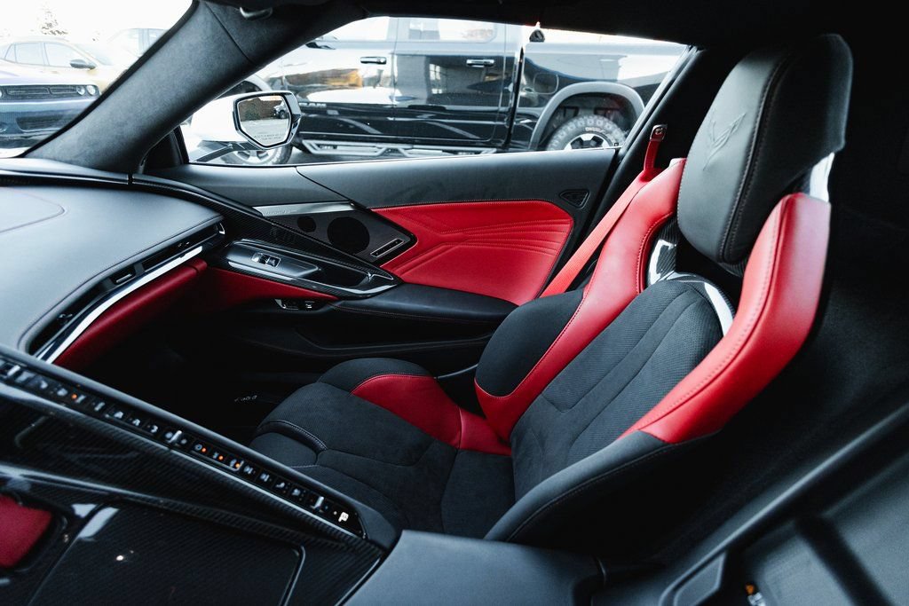 Used 2024 Chevrolet Corvette Z06 w/ Stealth Interior Trim Package RWD image 40