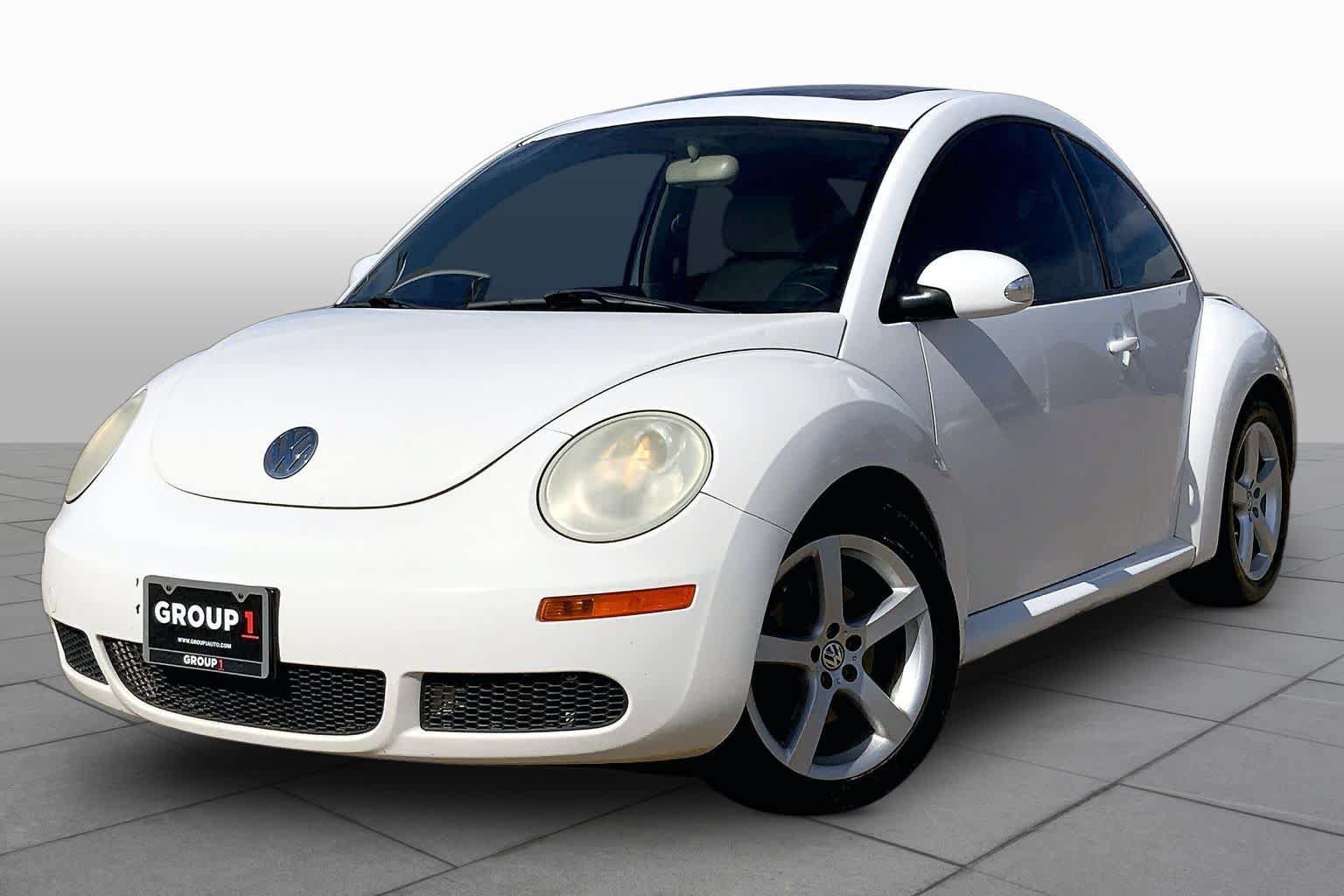 Used 2010 Volkswagen Beetle Coupe FWD video 1