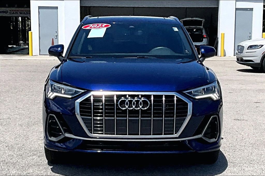 Certified 2025 Audi Q3 2.0T Premium Plus w/ Premium Plus Package AWD/4WD image 10