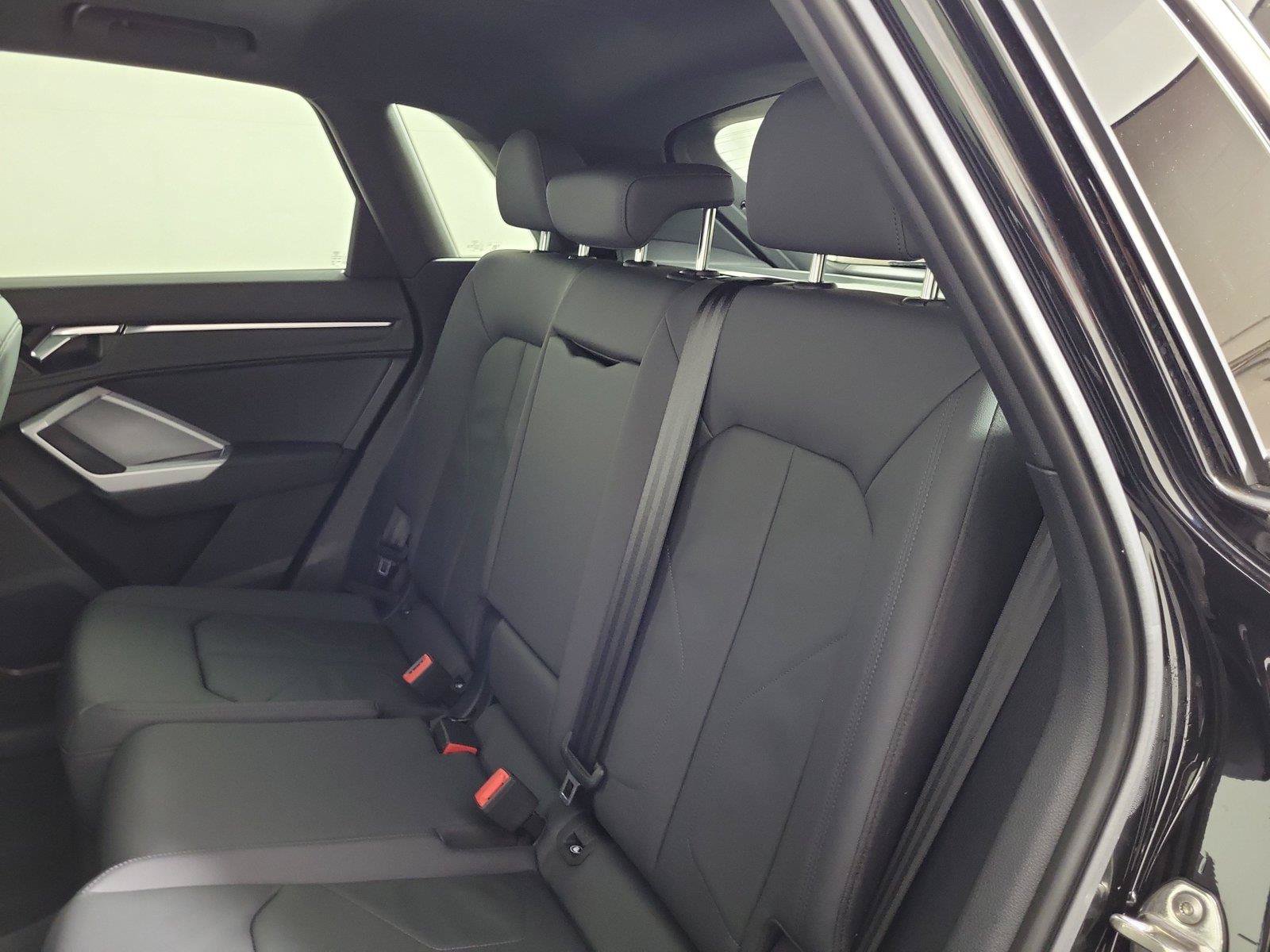 Used 2021 Audi Q3 2.0T Premium AWD/4WD image 13