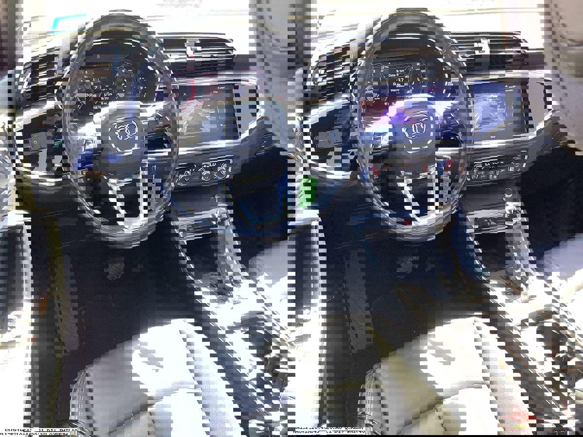 Used 2021 Audi Q3 2.0T Premium image 10