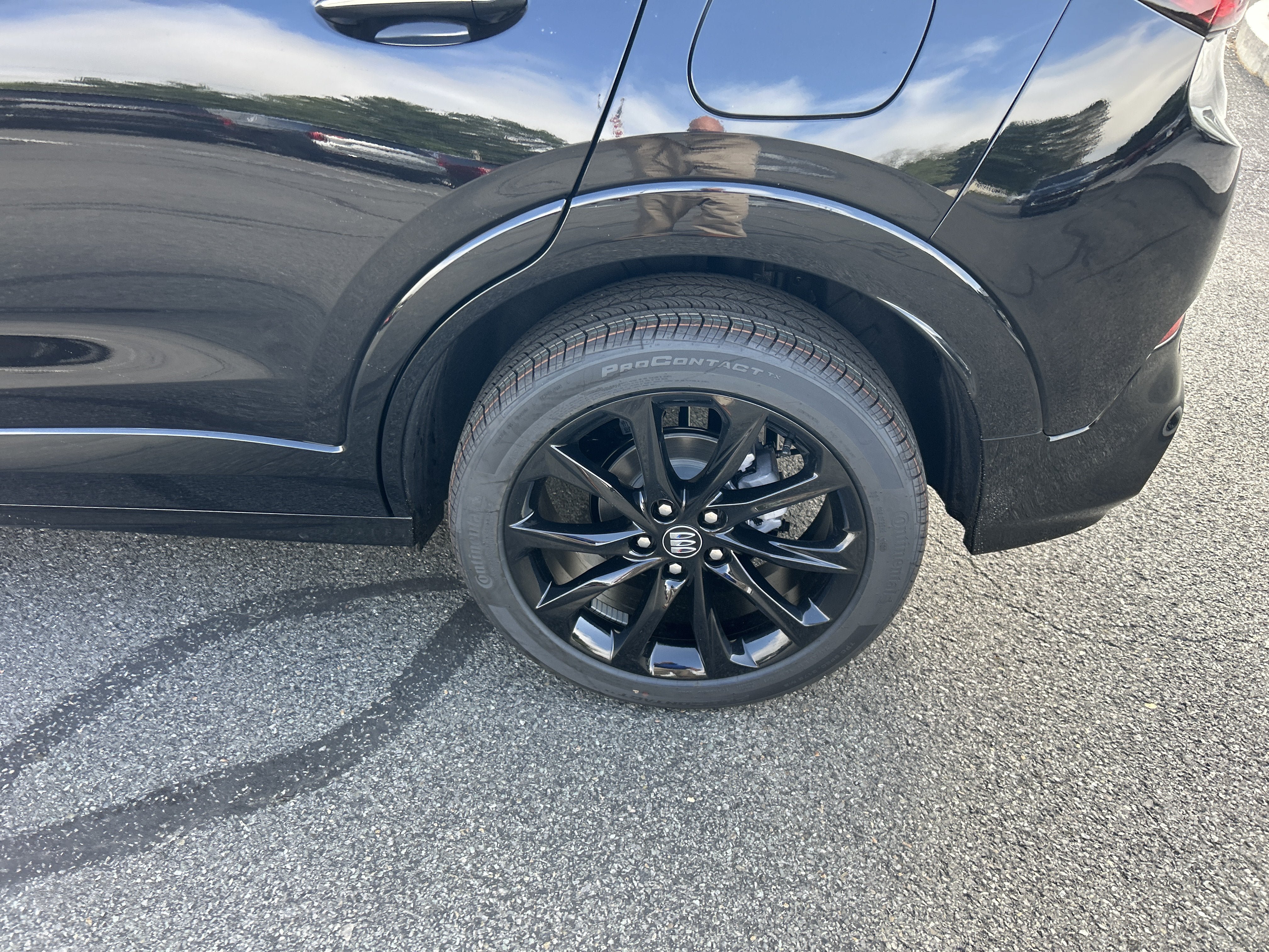 New 2026 Buick Encore GX Sport Touring w/ Advanced Technology Package AWD/4WD image 5