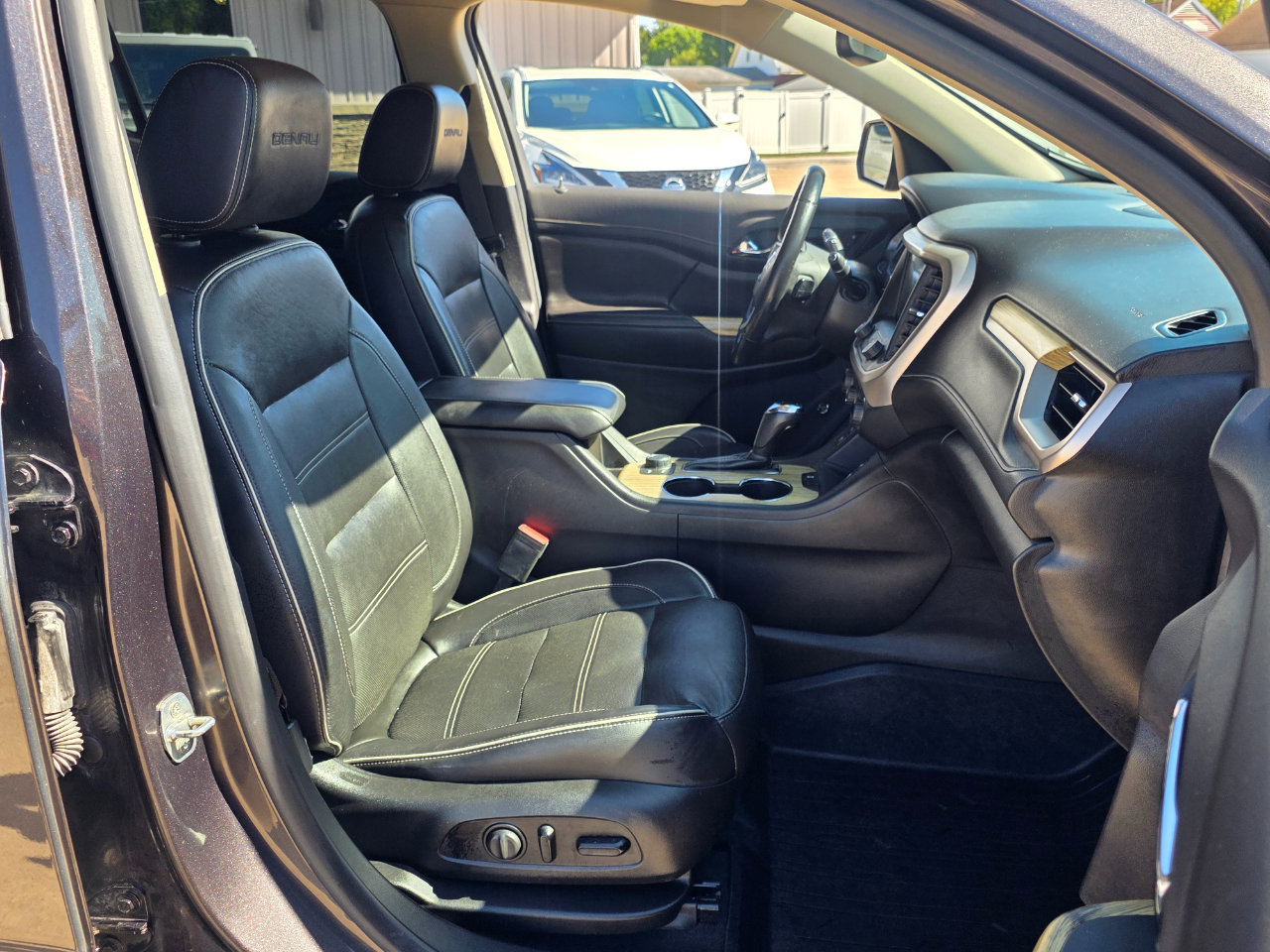 Used 2019 GMC Acadia Denali image 30