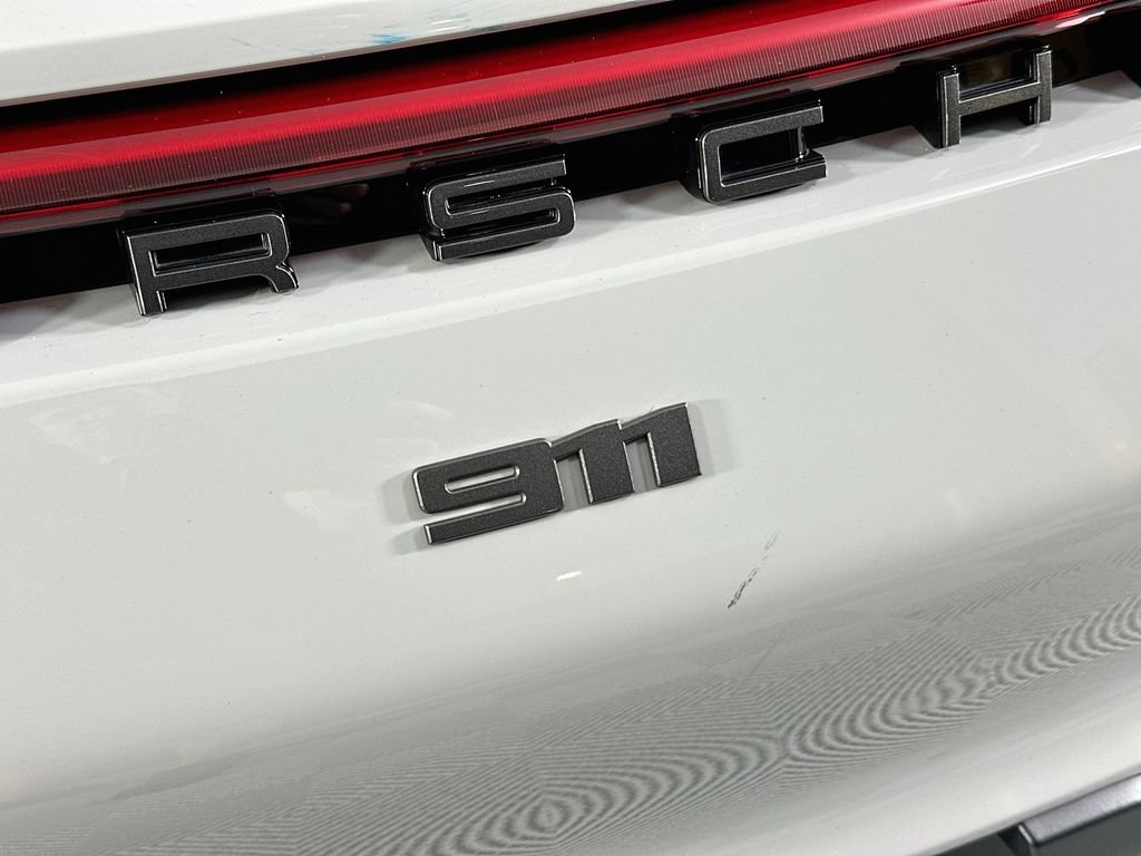 Certified 2023 Porsche 911 Carrera T RWD image 33
