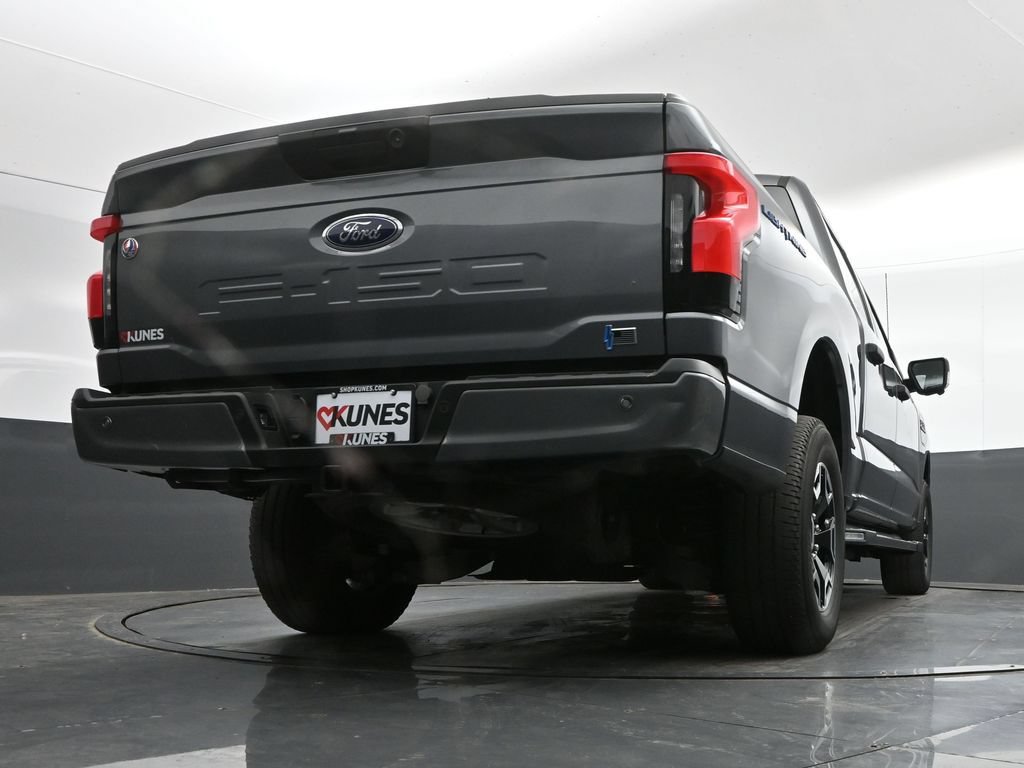 Used 2023 Ford F150 Lightning XLT AWD/4WD image 35