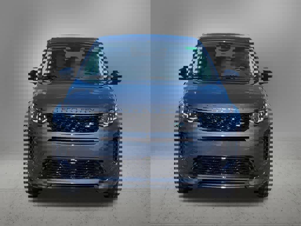 Used 2024 Land Rover Discovery Sport S image 9