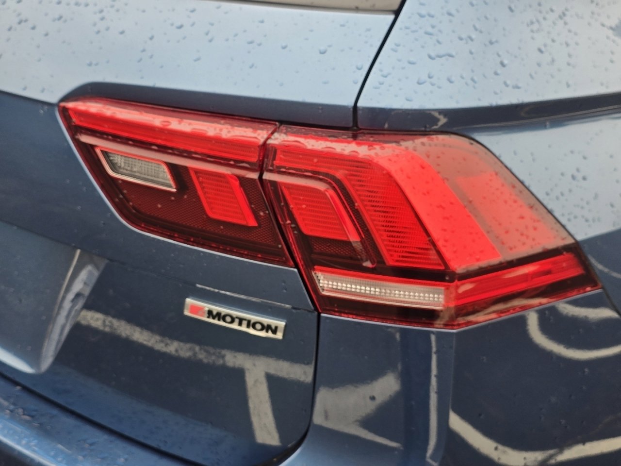 Used 2019 Volkswagen Tiguan SE AWD/4WD image 11