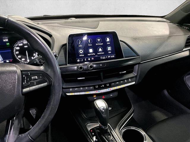 Used 2024 Cadillac CT4 Luxury RWD image 8