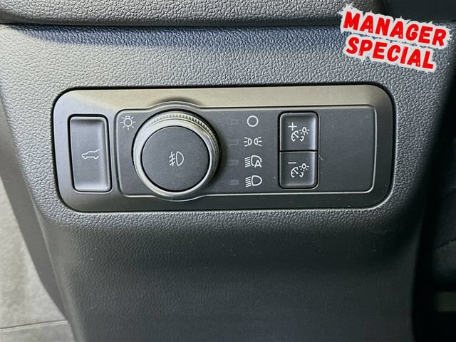 Used 2021 Ford Escape SEL FWD image 11