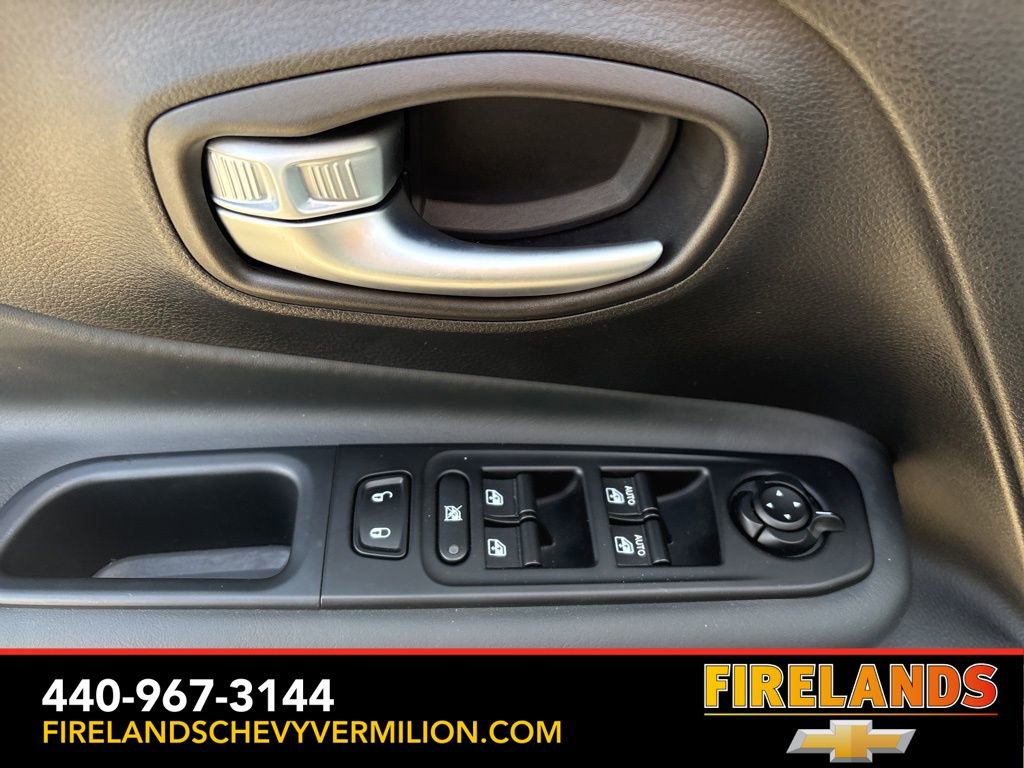 Used 2022 Jeep Renegade Latitude w/ Convenience Group image 13