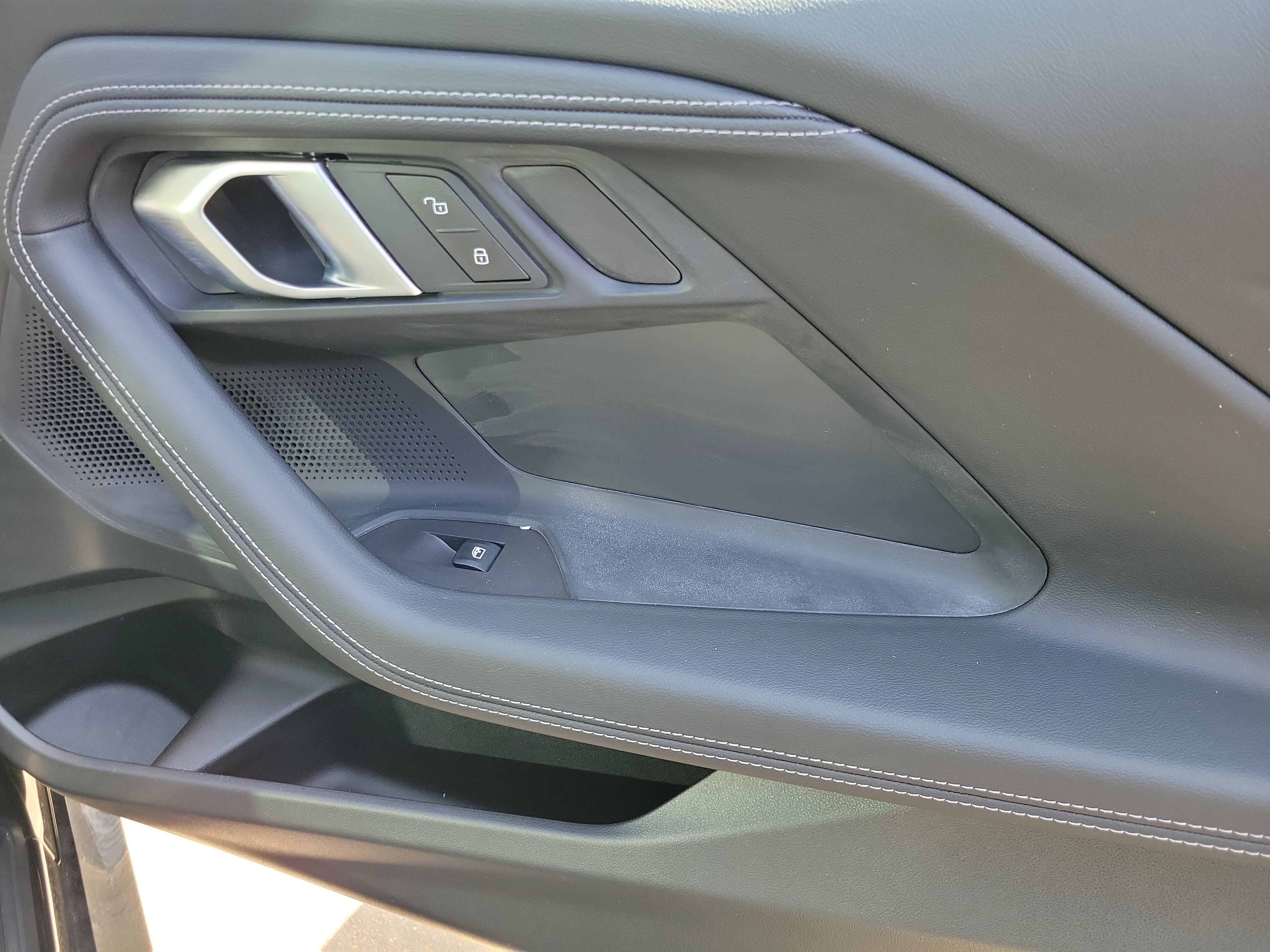 New 2025 BMW 230i Coupe w/ Convenience Package RWD image 25