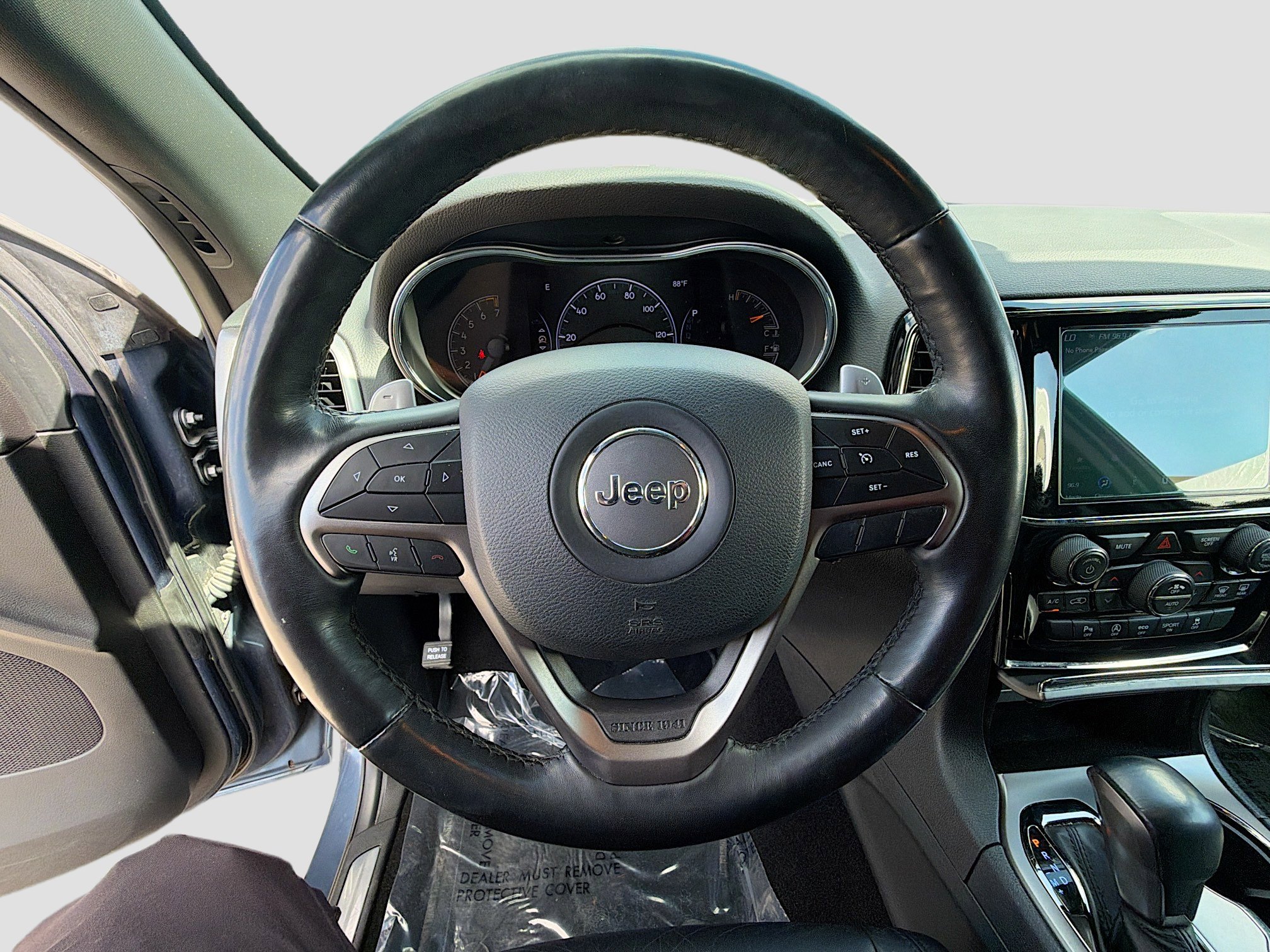 Used 2019 Jeep Grand Cherokee Limited X image 40