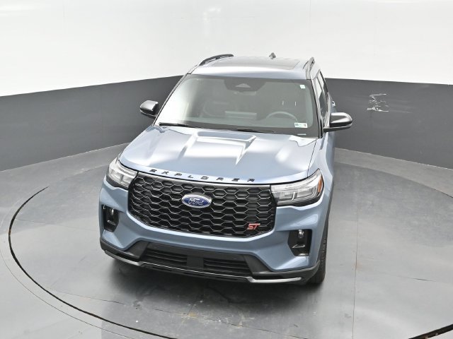 Certified 2025 Ford Explorer ST w/ Sun And Sound Package AWD/4WD image 20