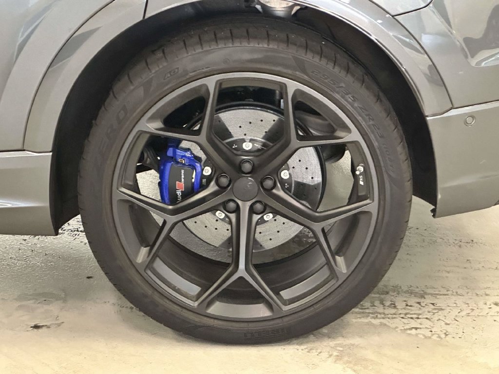 Used 2026 Audi RS Q8 performance AWD/4WD image 7