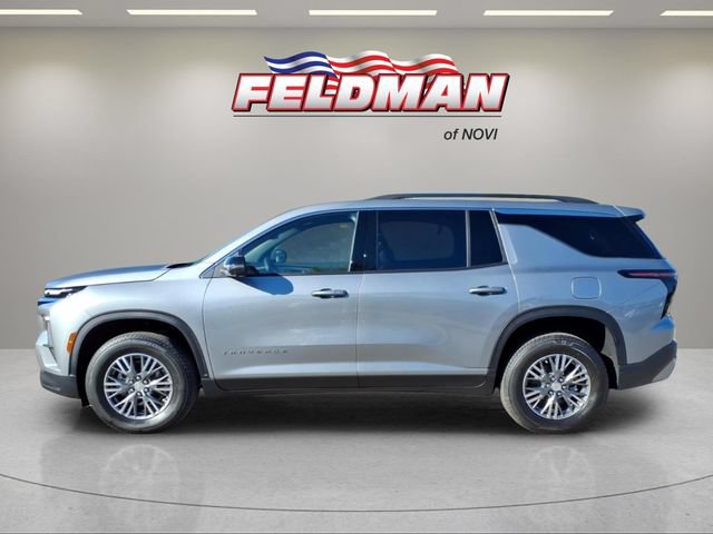 Used 2026 Chevrolet Traverse LT w/ Driver Confidence Package AWD/4WD image 2