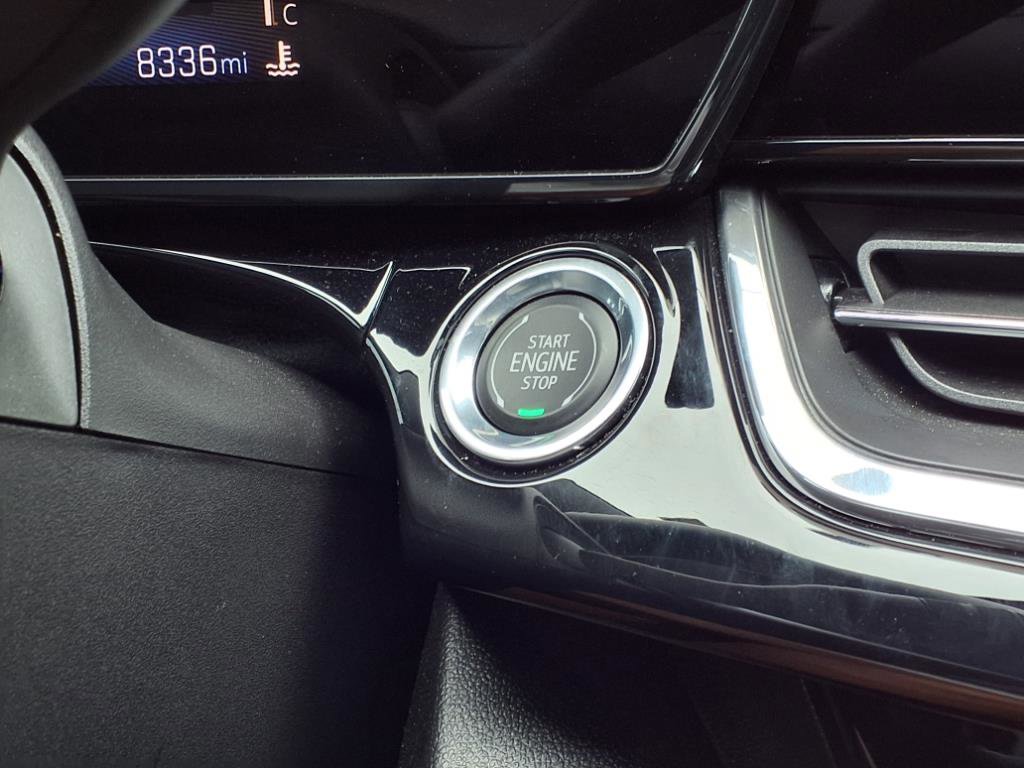 Used 2025 Chevrolet Trax RS w/ Sunroof Package image 9