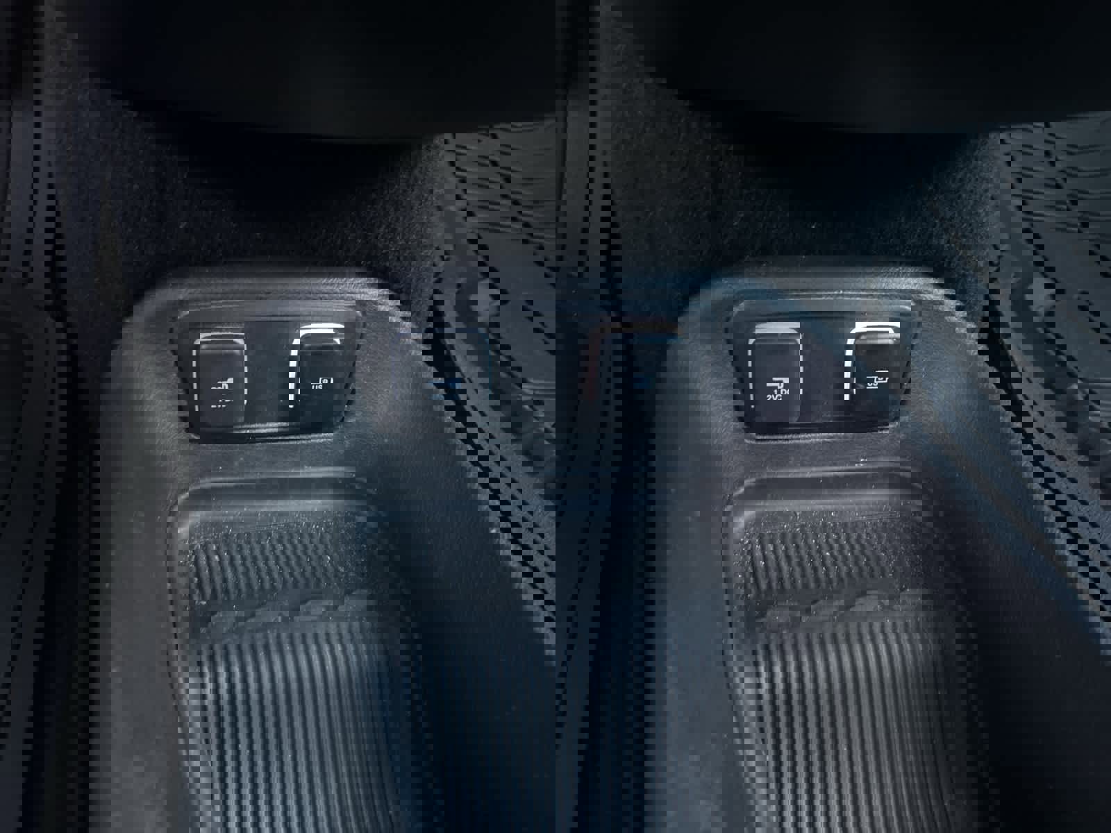 Used 2020 Chrysler Pacifica Limited w/ Advanced Safetytec Group image 59