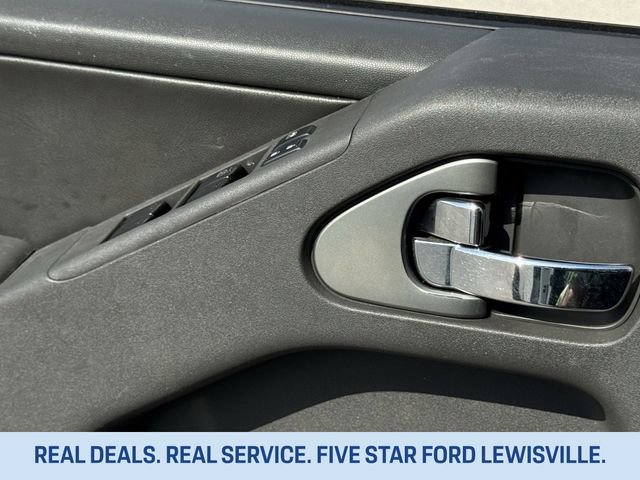 Used 2020 Nissan Frontier PRO-4X w/ Pro-4x Utility Package image 23