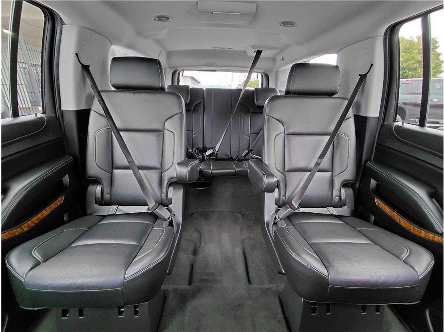 Used 2018 Chevrolet Suburban Premier image 7