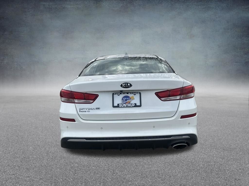 Used 2020 Kia Optima LX image 4