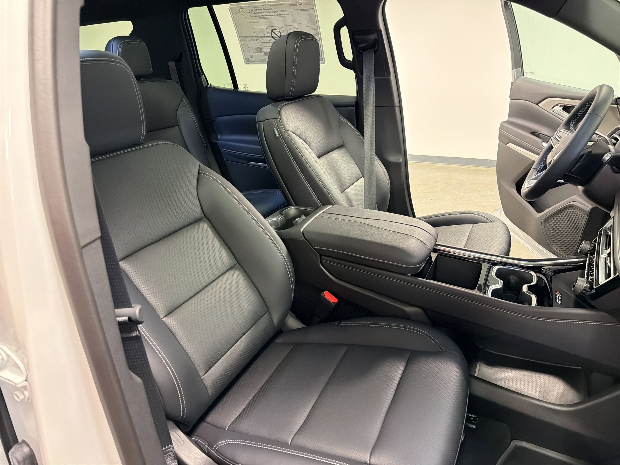 New 2026 Chevrolet Traverse LT w/ Sun and Wheel Package image 31